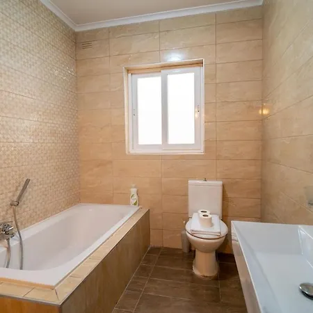 One Of A Kind 5br Penthouse - Fully Equipped With Ac By 360 Estates *