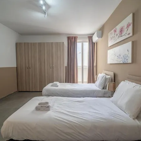 Apartment One Of A Kind 5br Penthouse - Fully Equipped With Ac By 360 Estates