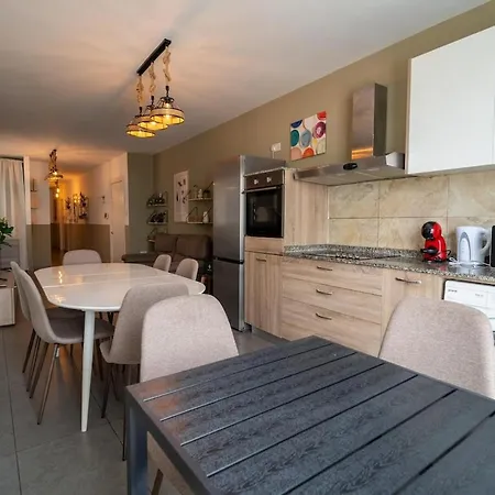 One Of A Kind 5br Penthouse - Fully Equipped With Ac By 360 Estates Apartment *