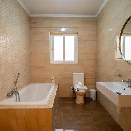 One Of A Kind 5br Penthouse - Fully Equipped With Ac By 360 Estates