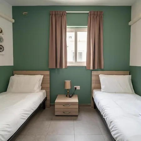 Apartment One Of A Kind 5br Penthouse - Fully Equipped With Ac By 360 Estates *