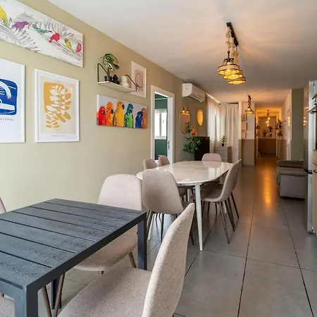 One Of A Kind 5br Penthouse - Fully Equipped With Ac By 360 Estates *