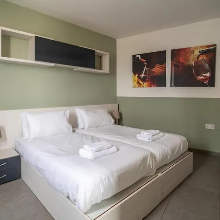 One Of A Kind 5br Penthouse - Fully Equipped With Ac By 360 Estates Apartment *